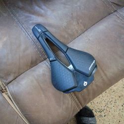 Road Bike Saddle 