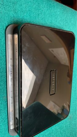 Netgear wireless WiFi router N750 WNDR4300