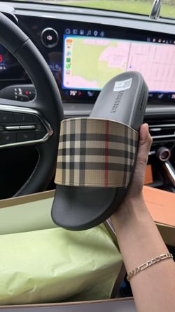 burberry slides