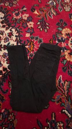 Place, black jeans, 12