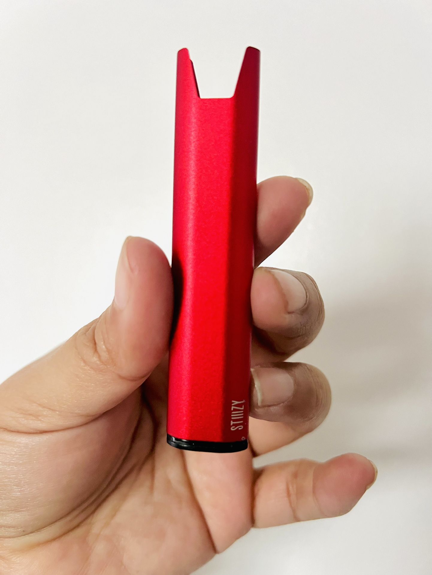 STIIIZY PEN BATTERY with Charging Cable