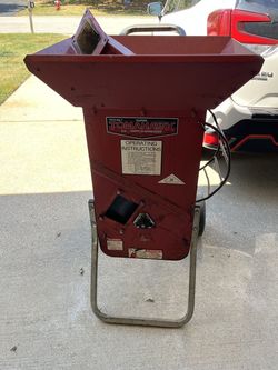 Troybilt Super Tomohawk 2" Chipper Shredder