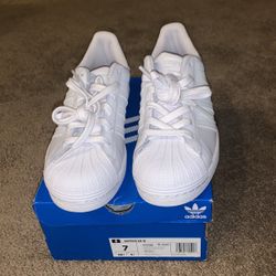 Adidas Superstar Originals Shoes- Size 7(women’s)