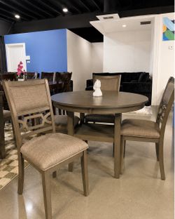 Round Dining Table Set with 4 Chairs