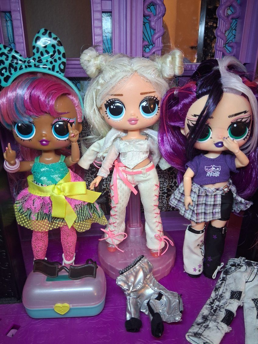 Lol surprise tween lot of 4