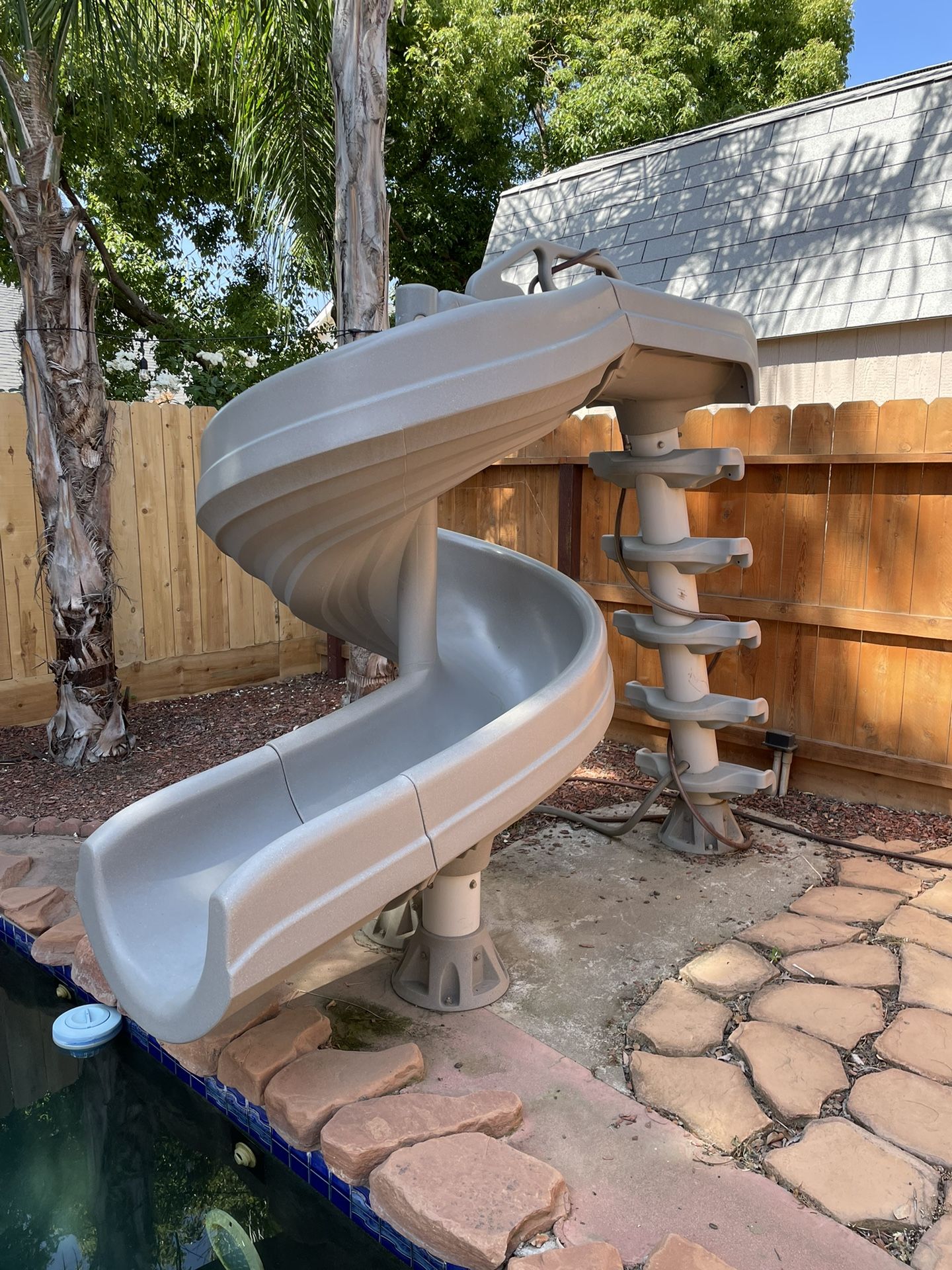 Inter-Fab G-Force Pool Slide