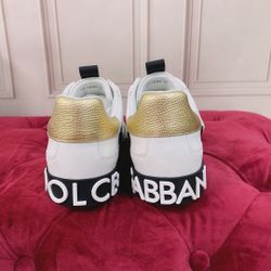Dolce & Gabbana  size 10eu