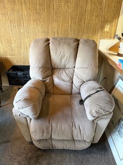 Power lift chair for elderly