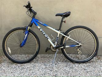 Trek 820 Mountain Bike