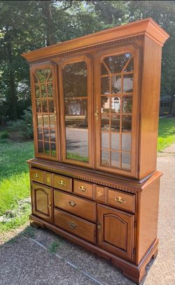 Bassett solid wood hutch