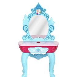 Disney Frozen Crystal Kingdom Vanity works like new a few paint marks but good condition 