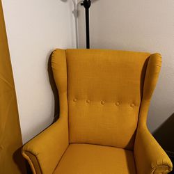 Chair With Lamp