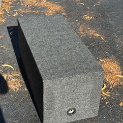 15’ Subwoofer Expensive Box With Speakers