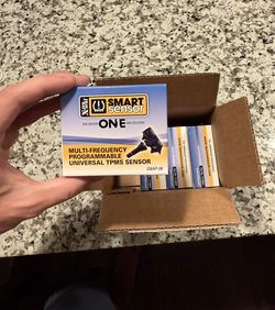 Valve Stem-mounted TPMS sensors (mustang15-23) Set of 4