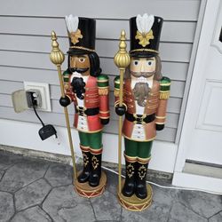 4' Nutcrackers