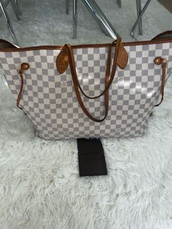Authentic Louis Vuitton Neverfull GM (Damier)