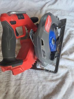 Milwaukee skillsaw 18v