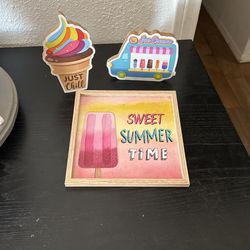 Summer Decorations