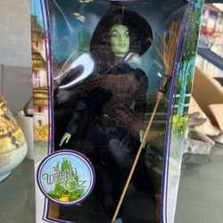 VINTAGE “WICKED WITCH OF THE WEST “PINK LABEL BARBIE”IN BOX