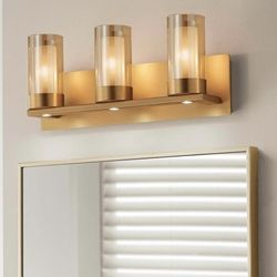 STUNNING BRASS VANITY LIGHT 