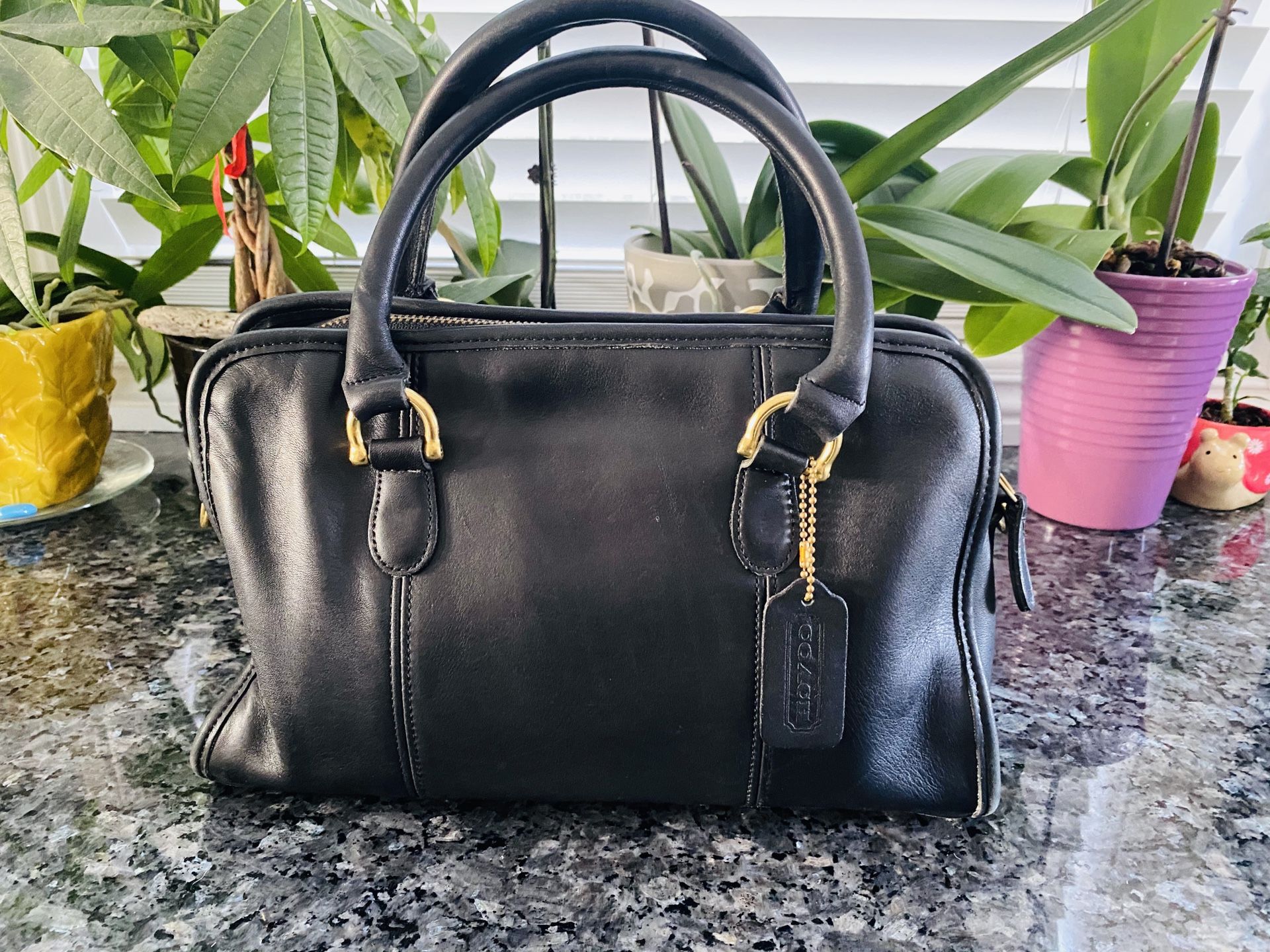 Gorgeous Coach Handbag GIFT IDEA