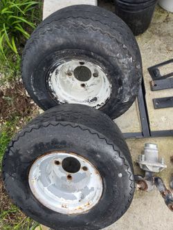 Golf cart wheel