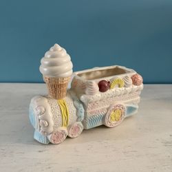 Vintage Napco Ice Cream Train Planter Taiwan Mid Century, No Damage