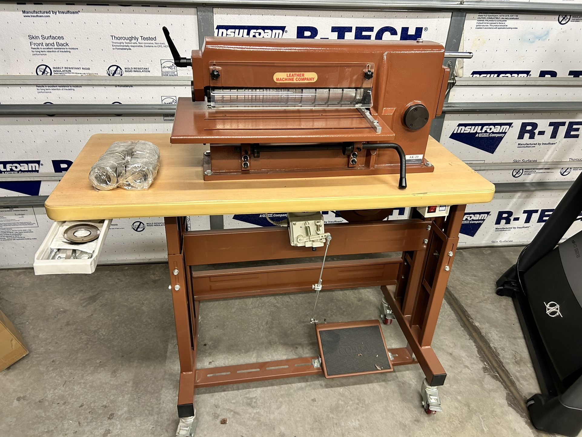 Leather Strap Cutting Machine