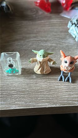 Grogu figure