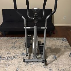 Like-New Sunny Health & Fitness Elliptical Machine 🏋️‍♀️