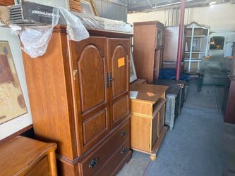 Preowned old furniture warehouse