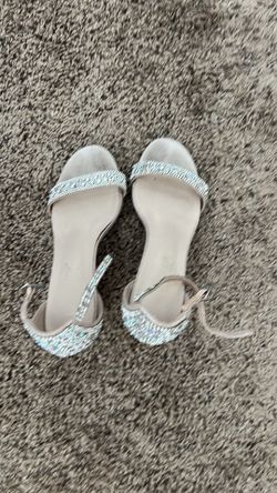 DeBlossom size 6 wedge heel shoes