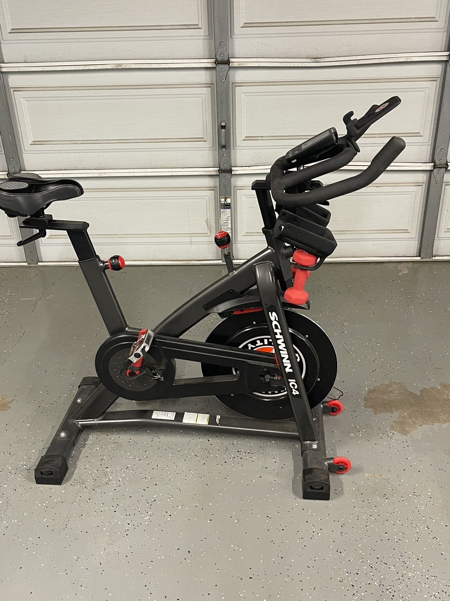 Schwinn IC4 Bike