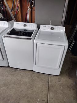 Samsung WASHER AND ELECTRIC DRYER Large Capacity