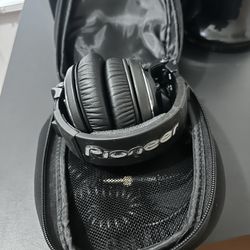 Pioneer HDJ 2000 K Dj Headphone