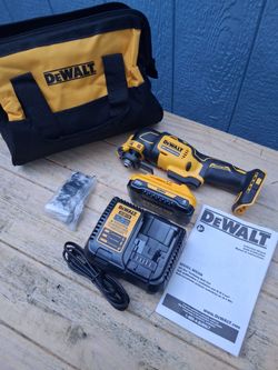 DeWalt 20V Oscillating Multi-Tool Kit