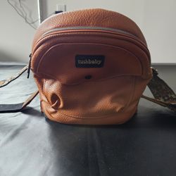 Tushbaby Hip Carrier
