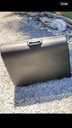 Samsonite hard sided suitcase