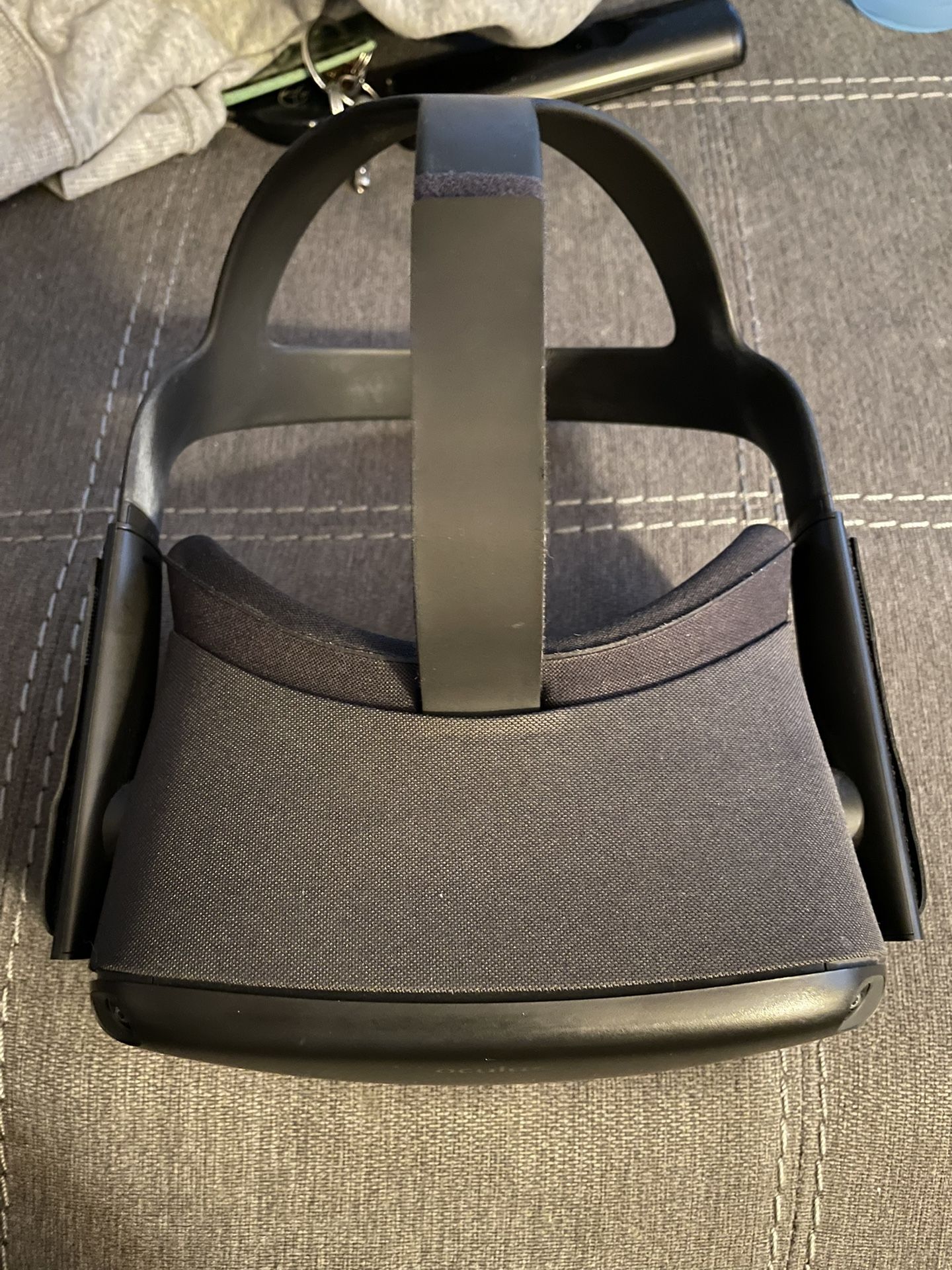 VR Oculus 1 With Controllers And Charger