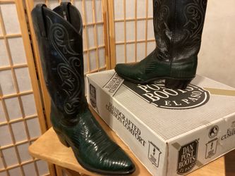 Ladies Handcrafted Dan Post Green Lizard Boots Excellent condition Size 8 medium