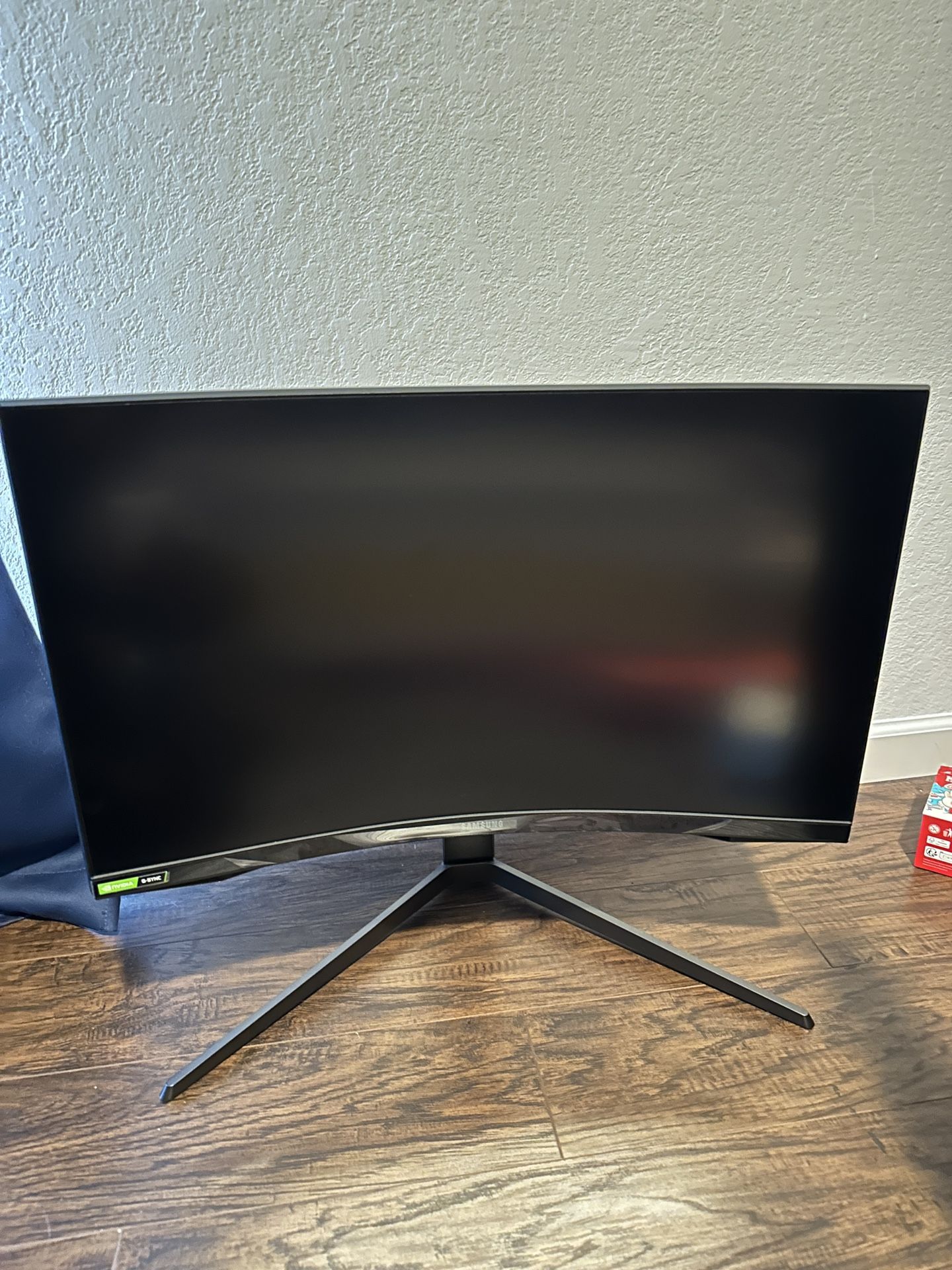 SAMSUNG 27" Class QHD Curved (2,560 x 1,440) Monitor