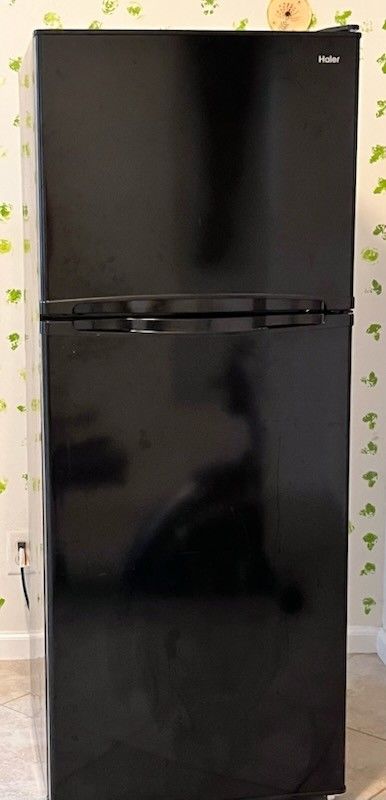 Medium Size Refrigerator