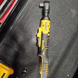 Dewalt atomic tool.