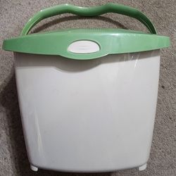 Kitchen Food Scraps Pail