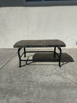 Outdoor coffee table