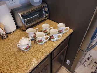 Victorian Teacups With Milk And Sugar Dispenser