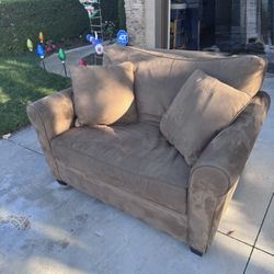 Comfy Chair with Pullout Twin Bed