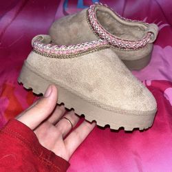 Pink And Brown Uggs, Size 6 Kids 