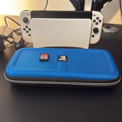 Nintendo Switch OLED Edition in White 