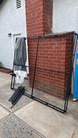 Metal box spring (free)